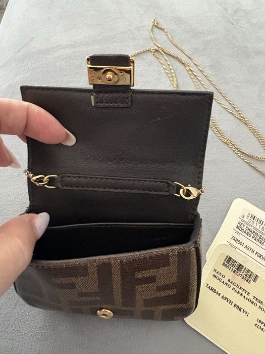 Accesoriu fendi nano
