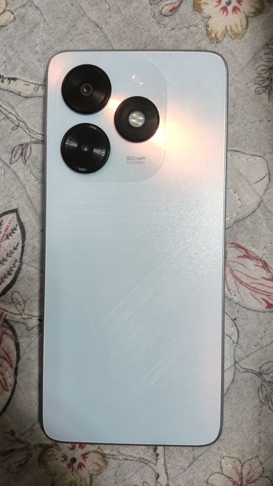 Tecno Spark 20C продам