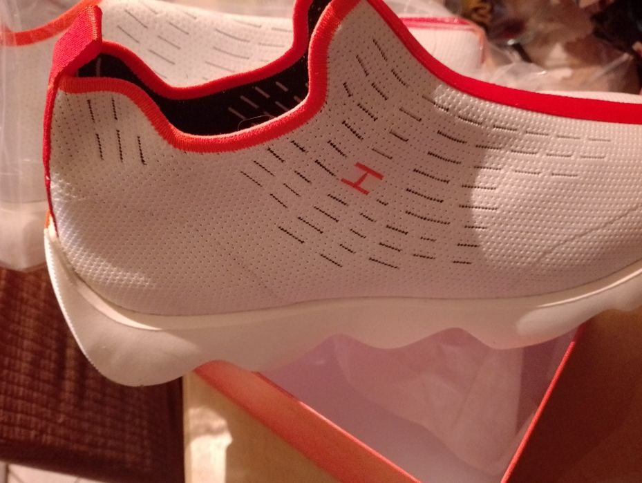 Продавам спортни обувки