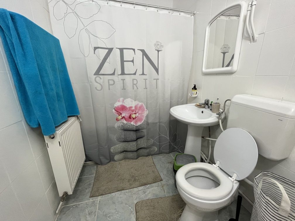 Vand Apartament Zona M11 - Casa soarelui