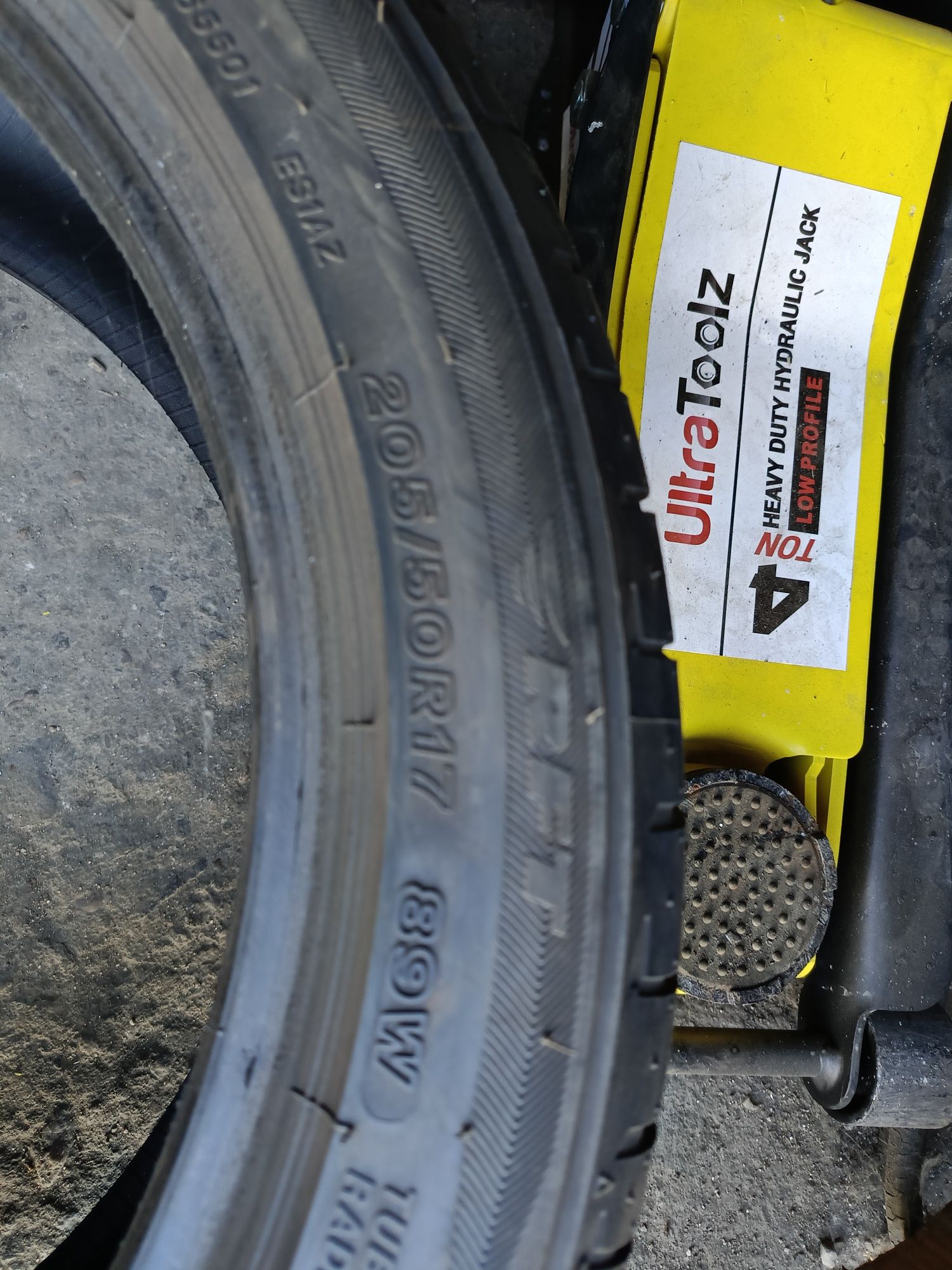 Летни гуми -2021г.-17цола-205/50-1бр.-110лв."HANKOOK"