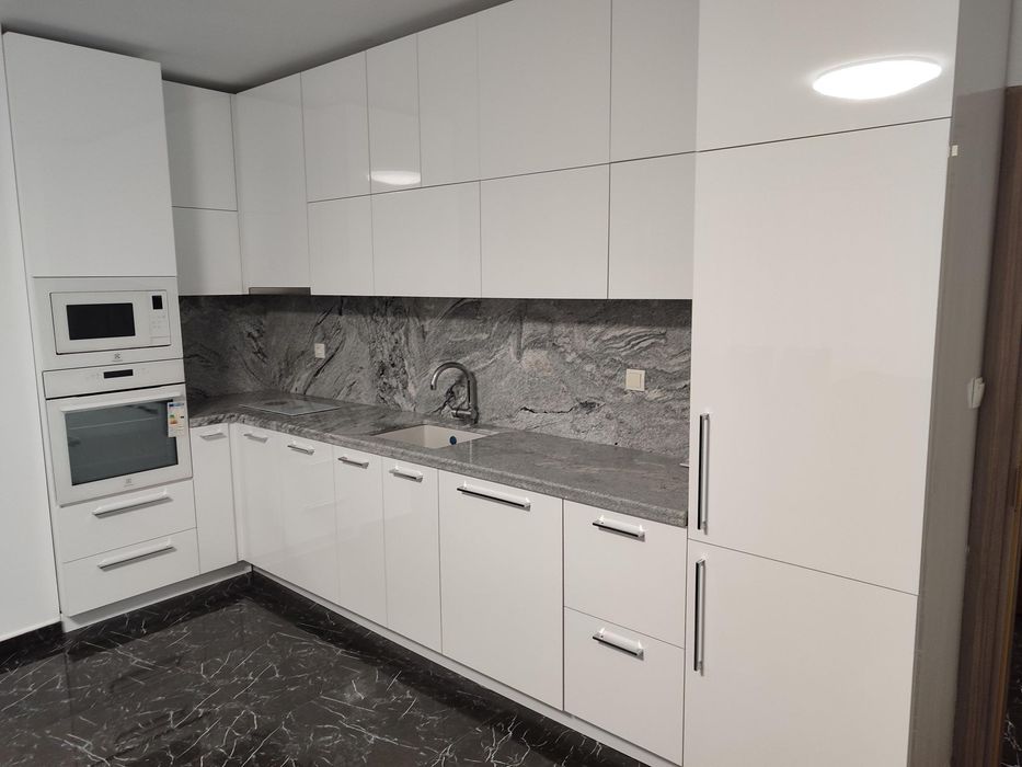 Дава се под наем Двустаен апартамент в София, Витоша - 66 кв.м за 830 € - Снимка #1