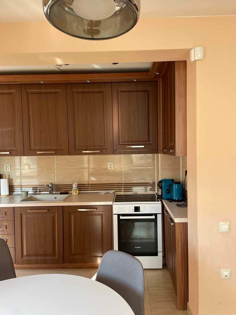 Дава се под наем Тристаен апартамент в Пловдив, Център - 75 кв.м за 612 € - Снимка #3