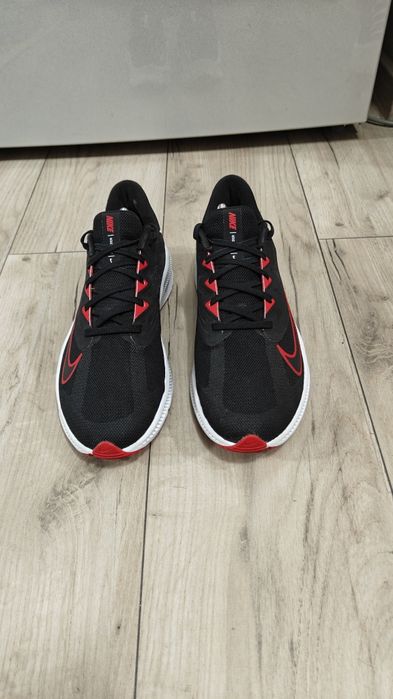 Nike quest 3 Nr 42