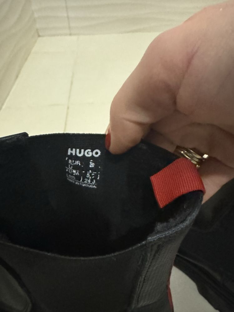 Hugo боти 38 номер