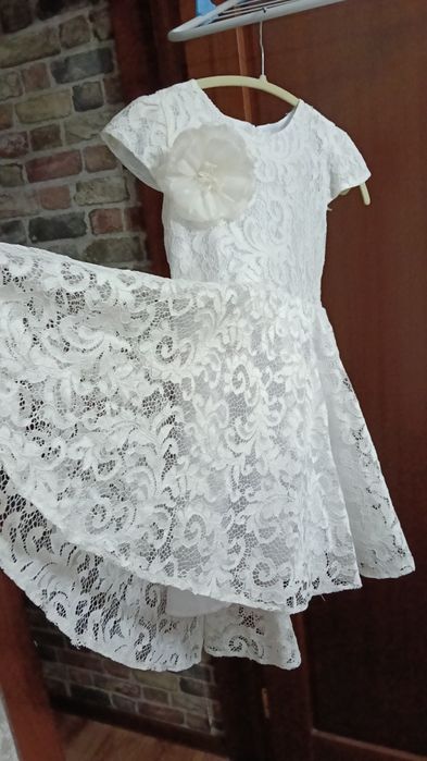 Продам платье для девочки