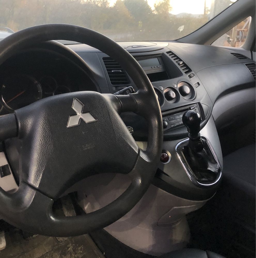 Mitsubishi grandis 2.0 d на части