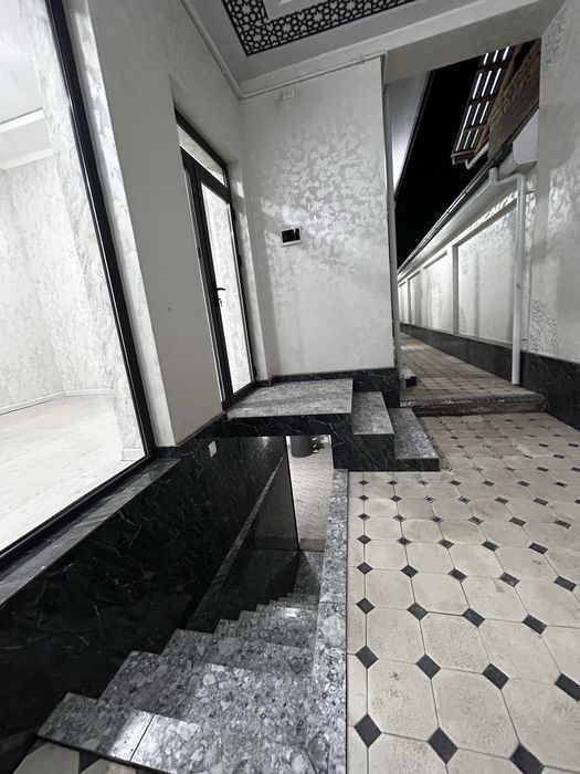 Xonobod 11 bekat metro tarafda hovli ijaraga beriladi