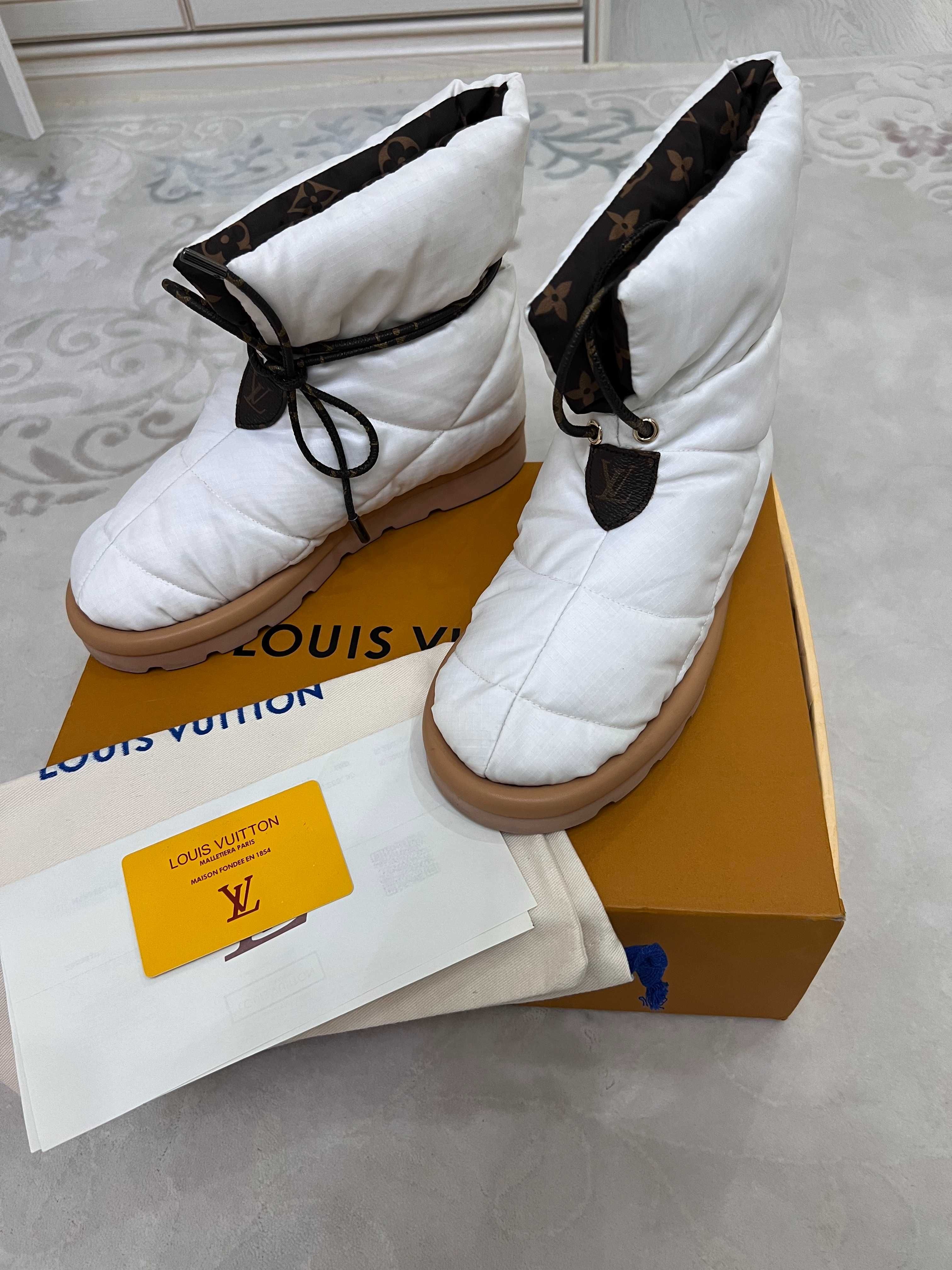 Продам зимние сапоги балонка Louis Vuitton