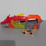 Pista masini Hot Wheels, tip camion Dragon