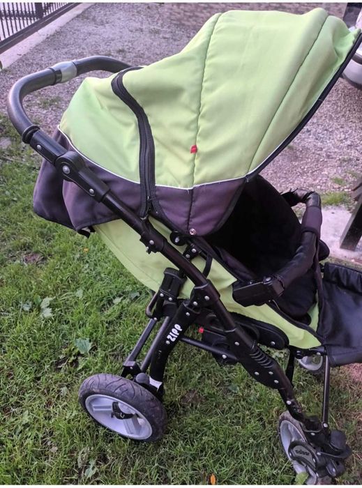 Vând carucior 3 în 1