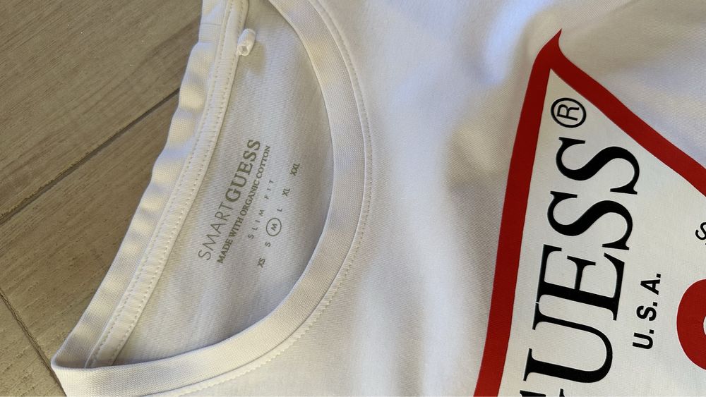 Тениска GUESS с дълъг ръкав