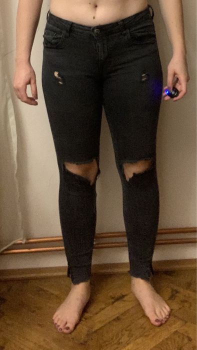 Jeans rupți Bershka