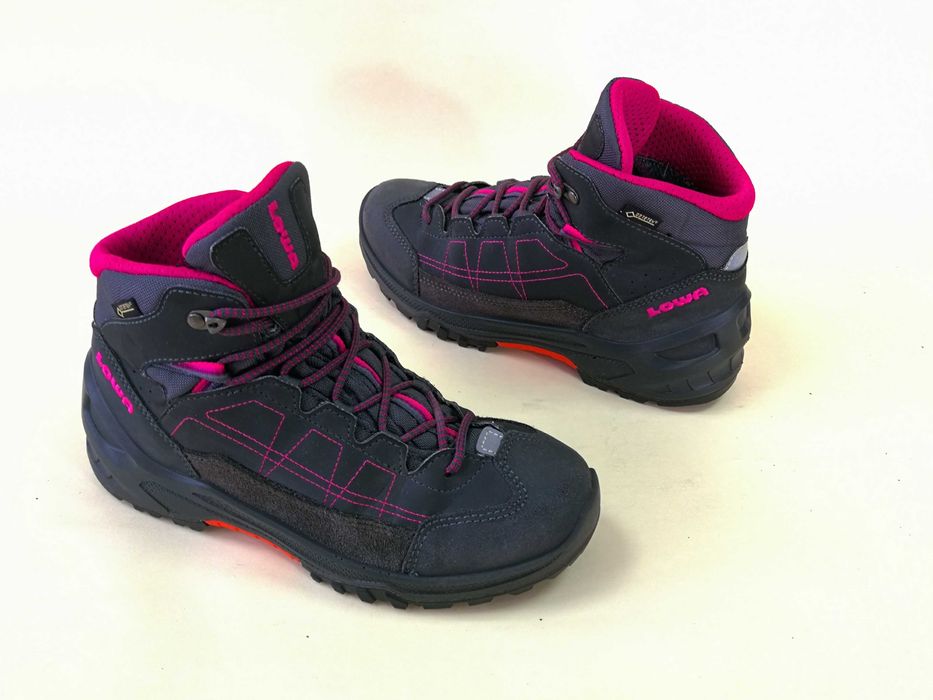 Bocanci PIELE ghete munte dama 37 38 LOWA GORETEX - Impermeab Ca NOI