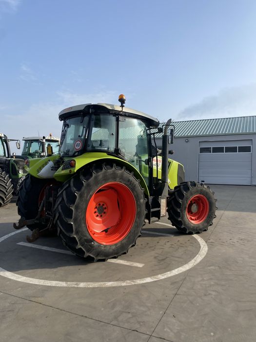 Tractor Claas Arion 420
