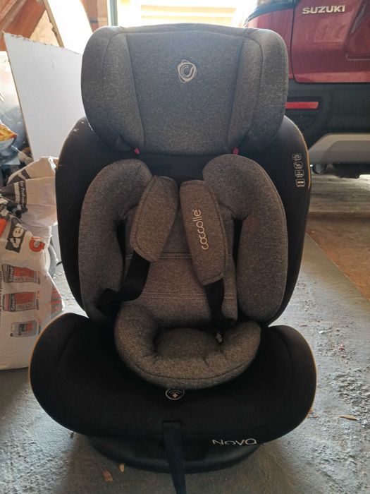 Scaun auto pentru bebeluș si copii mici.