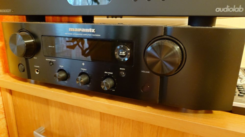 Amplificator cu streaming Marantz PM7000N si Marantz Melody X