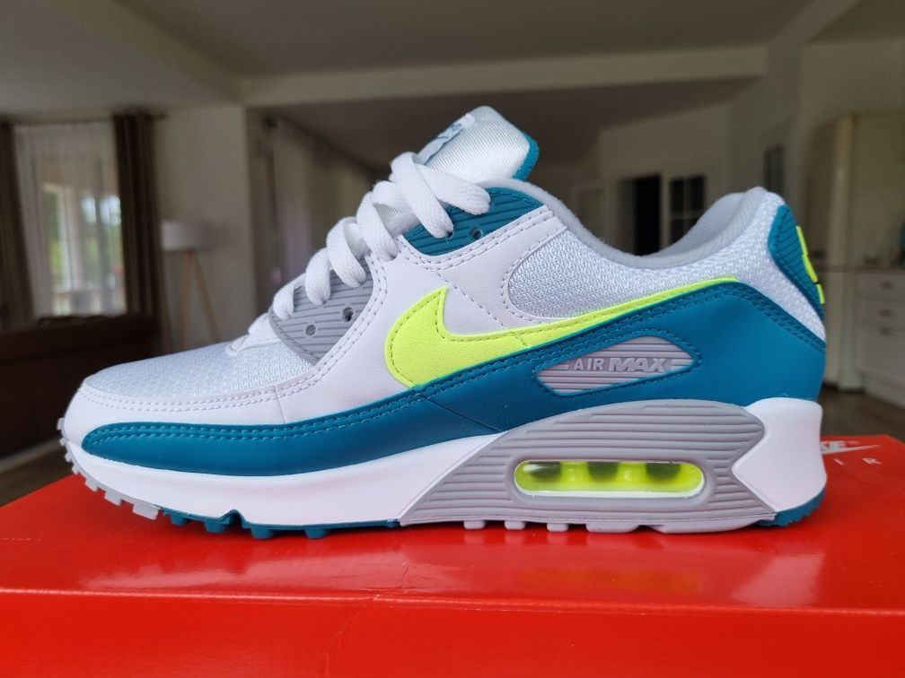 Nike Air Max 90 Spruce Lime EU 42 CZ2908-100 OG Remastered 2020