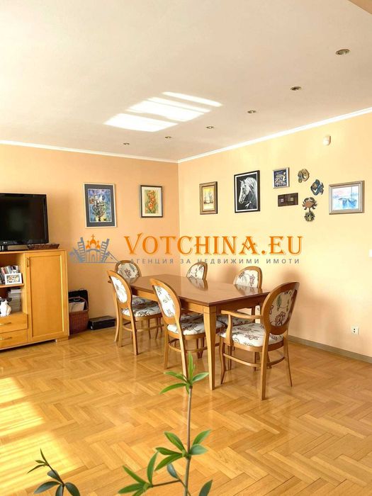 Продава се Тристаен апартамент в Варна, Бриз - 120 кв.м за 1875 €/кв.м - Снимка #1