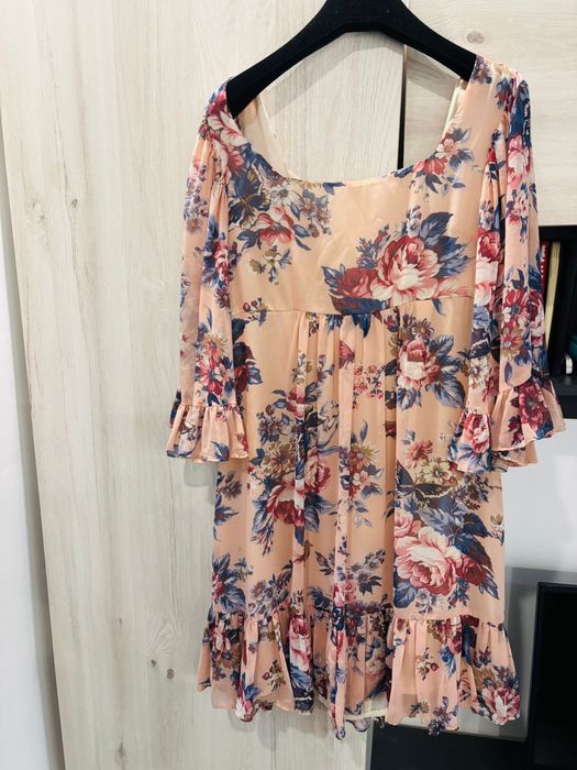 Lot haine de vara rochii si bluze