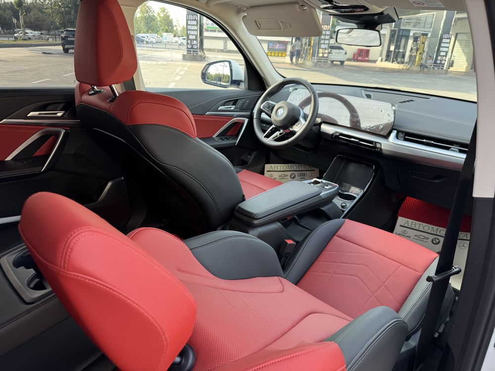 Bmw BMW iX1 eDrive 25 L Full Oq Elektir БМВ М_Пакет