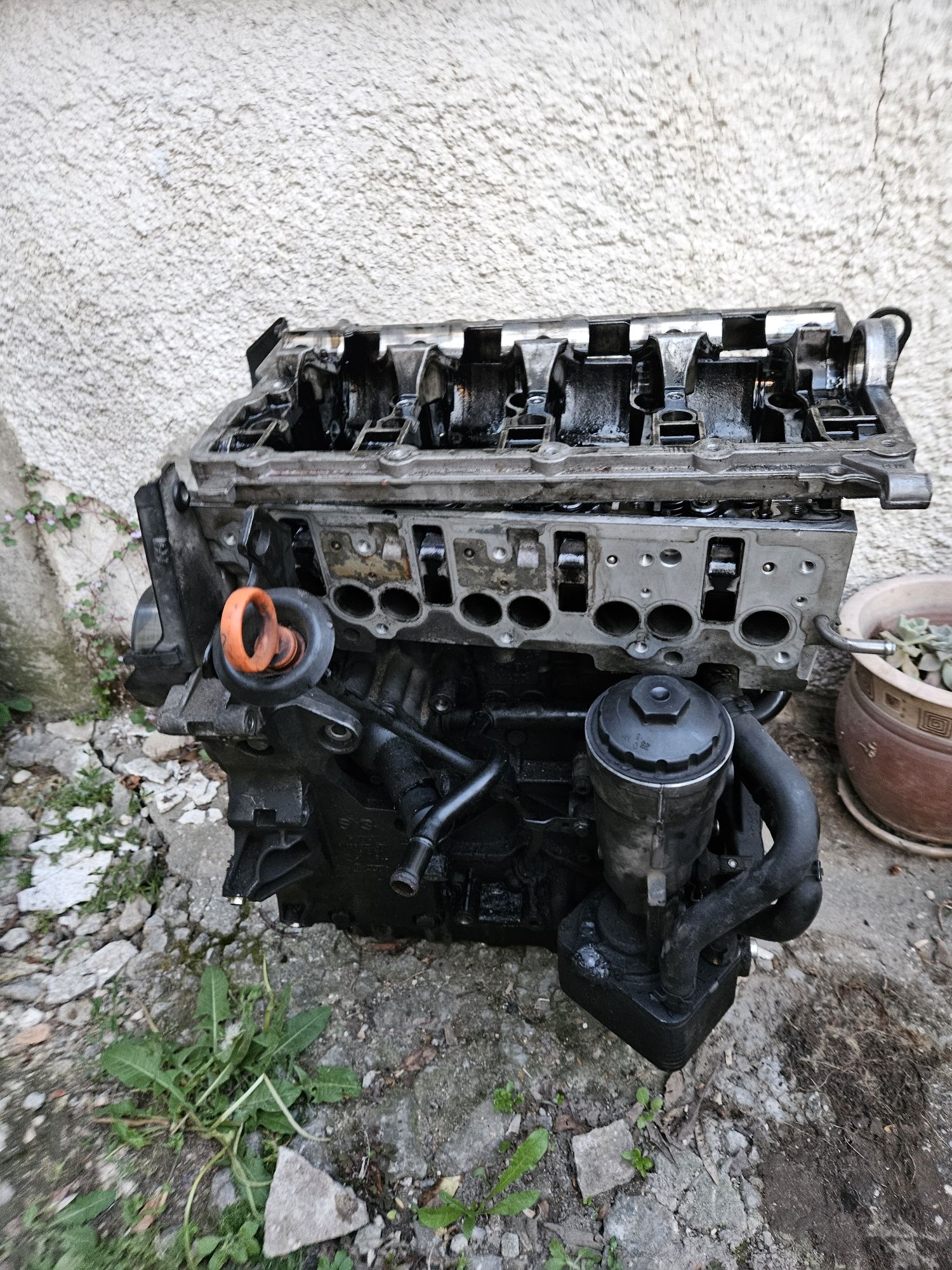 Двигател на части от 2.0TDI 16V Golf