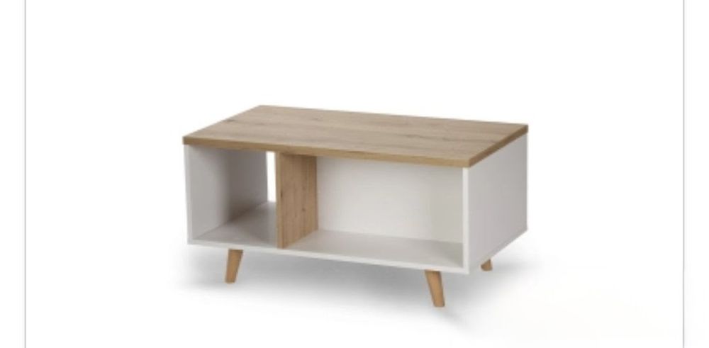 Холна маса с крачета