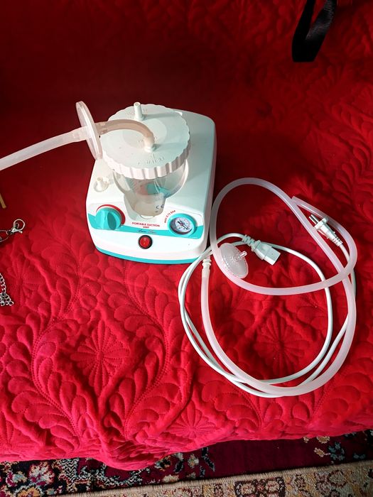 Aspirator chirurgical portabil AL-01, 15 L/min, AC220V, 180VA, cu vas