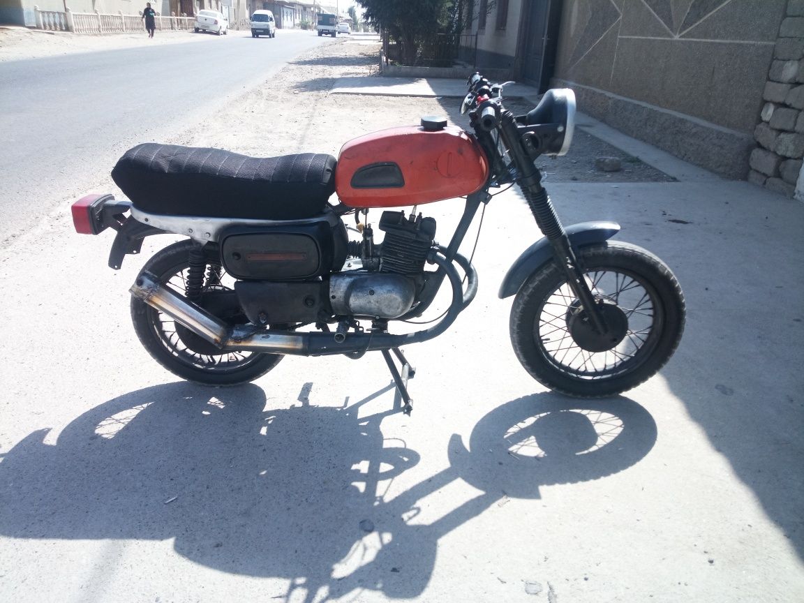 Motosikl Vosxod. Denov