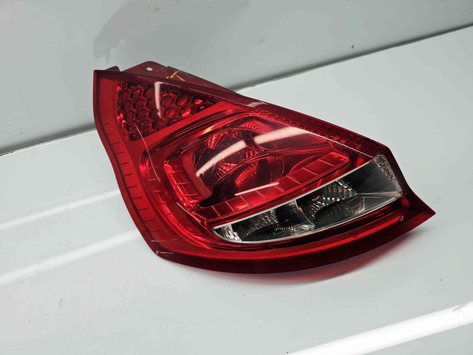 Stop aripa stanga Ford Fiesta 6 [Fabr 2008-2019] 8A61-13405-A