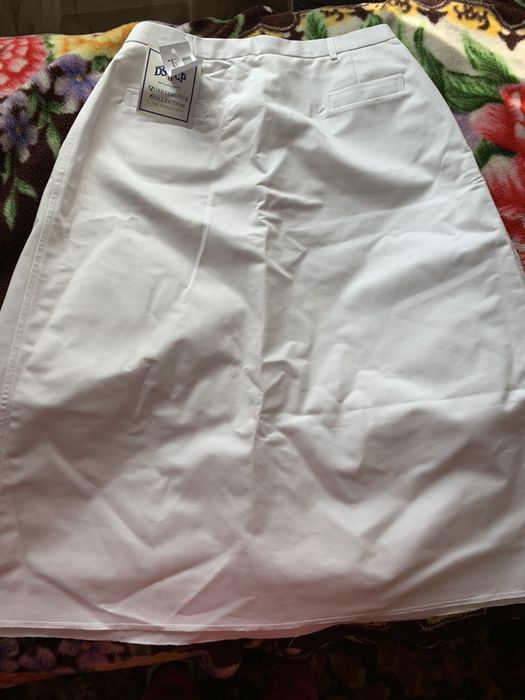 НОВАЯ юбка белоснежная 46-48 размера