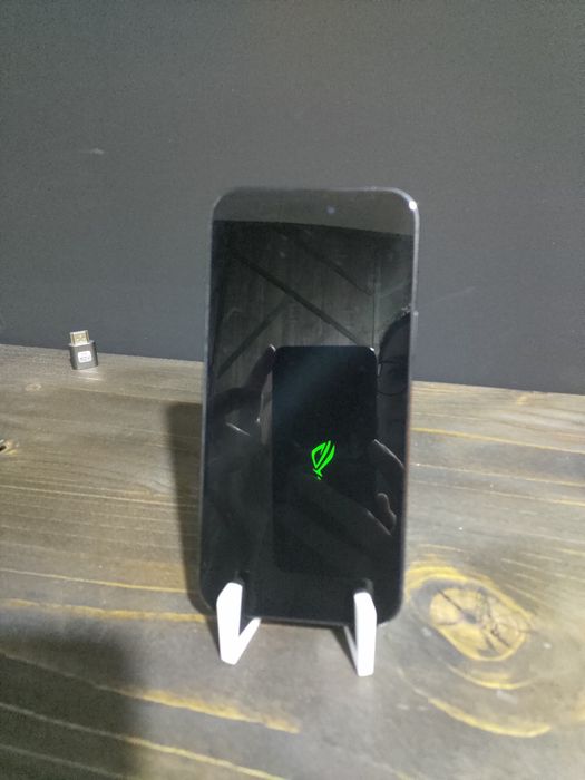 Продавам iPhone 15 plus