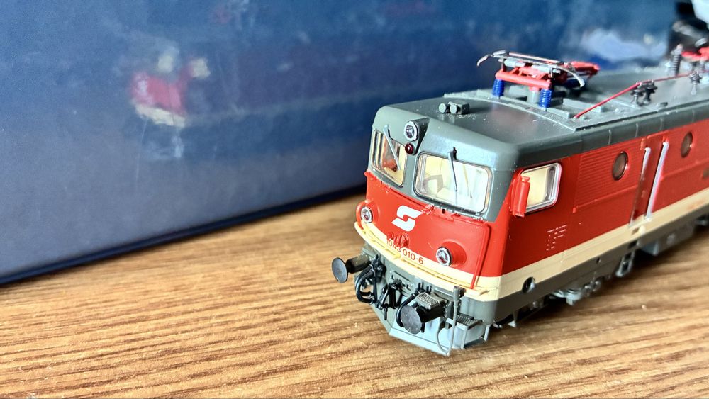 Lcomotiva Roco OBB 1043 CFR 040 HO