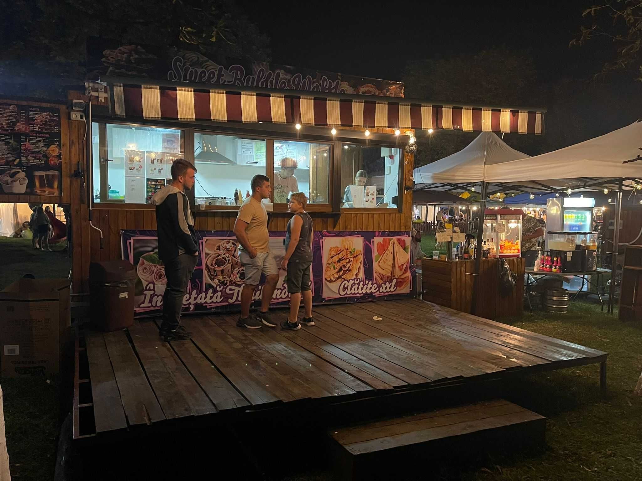 Rulota restaurant streetfood echipata complet 5m lungime \ 2.2m latime
