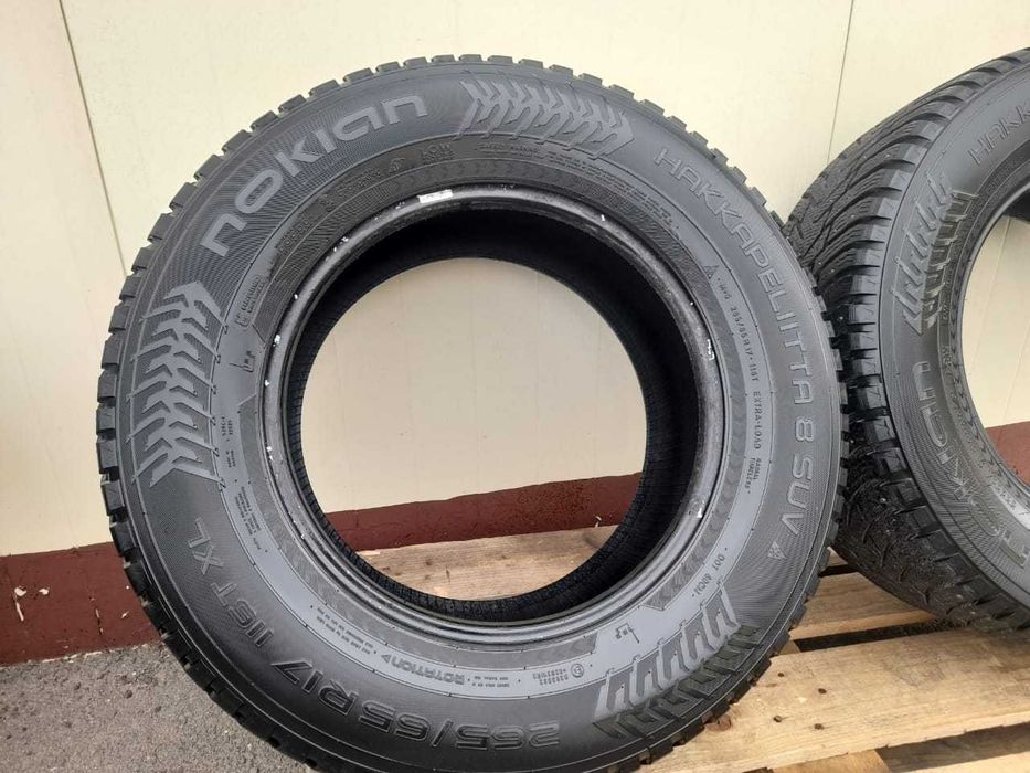 Продам зимние шины 265/65 R17