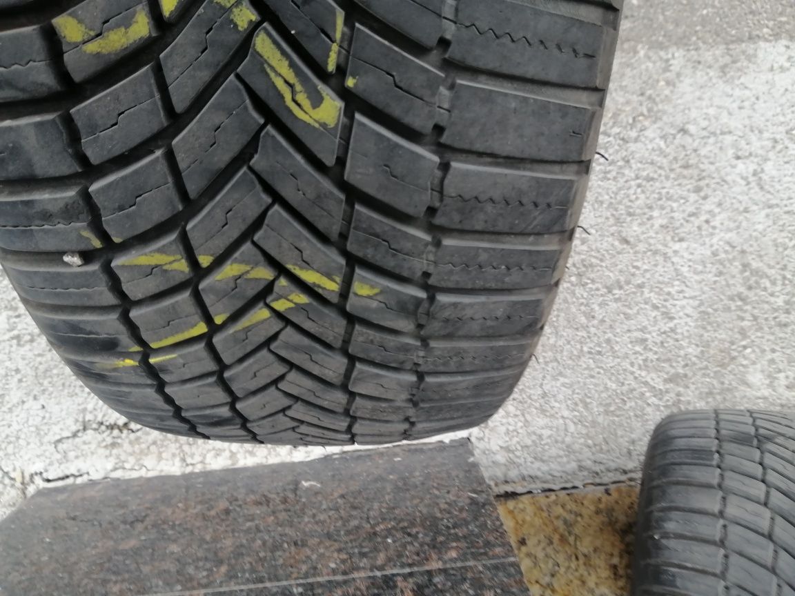 2 всесезонни гуми Bridgestone 225/45/R17