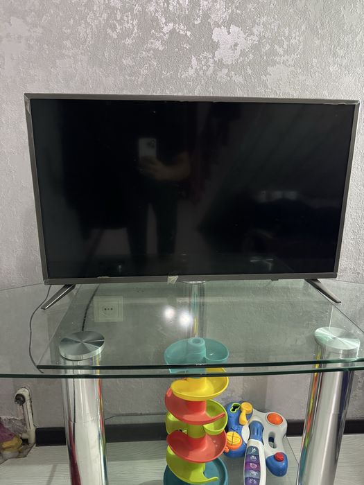 Televizor 32 sotiladi 2 ta