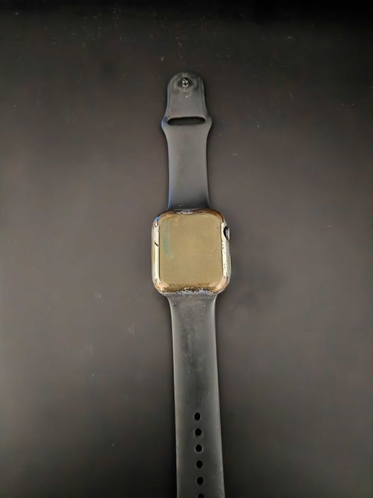 Apple watch se 44m