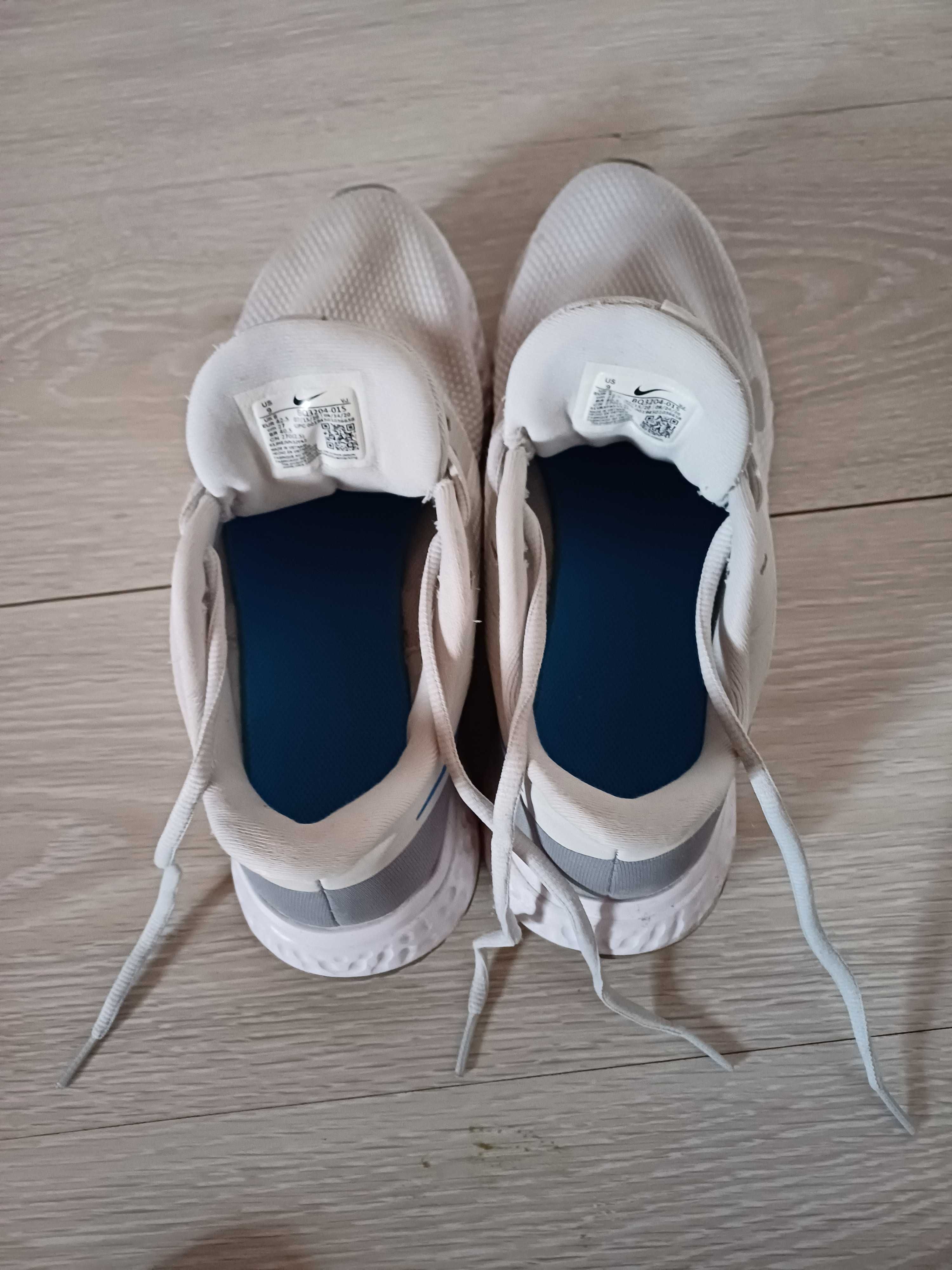 Nike Обувки REVOLUTION 5