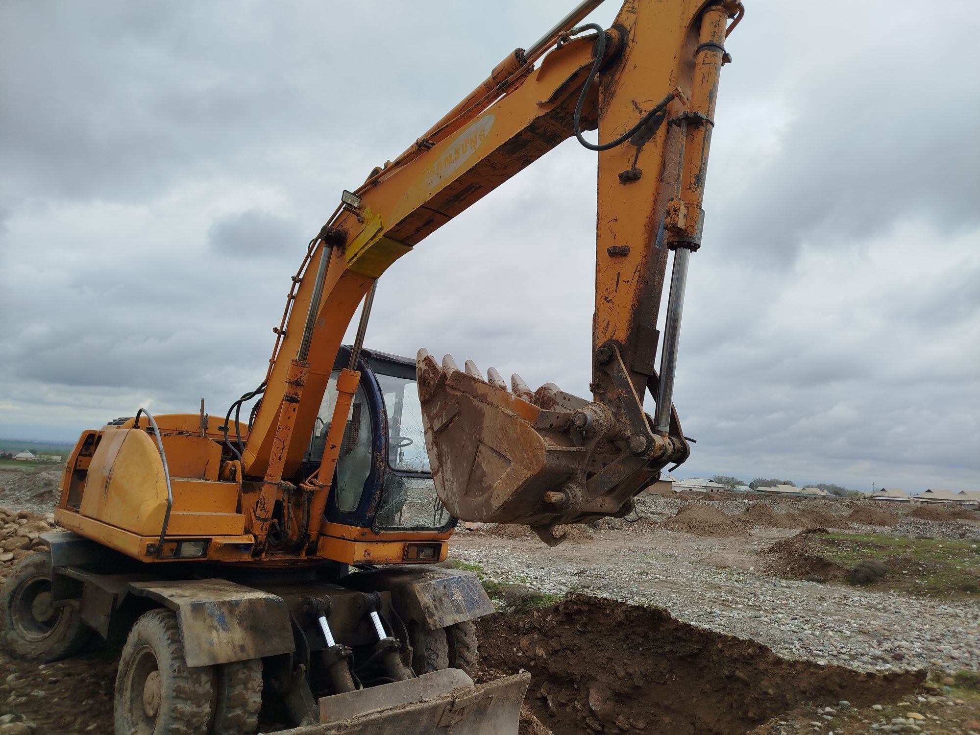 Samsung ekskavator 132