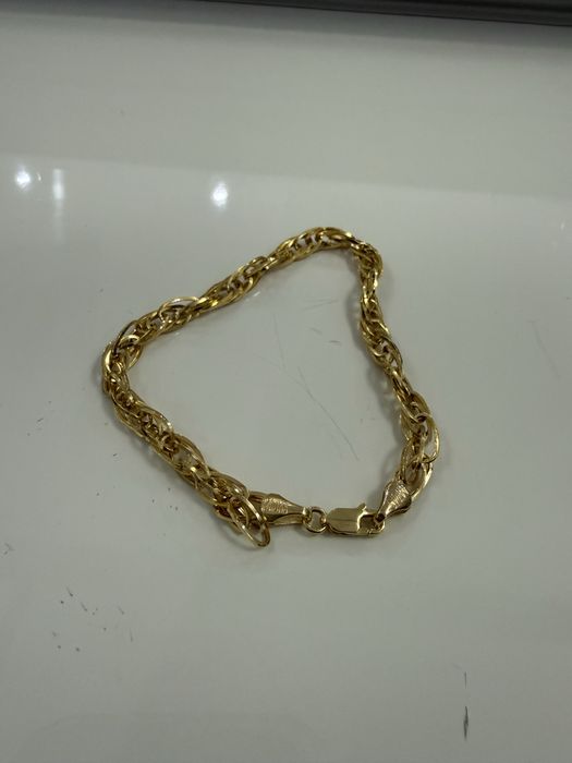 Bratara aur 14k Noua