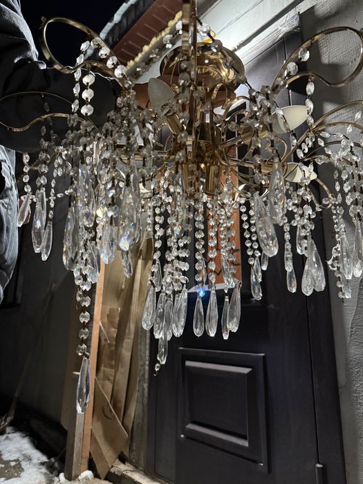 Люстра для зала и хола