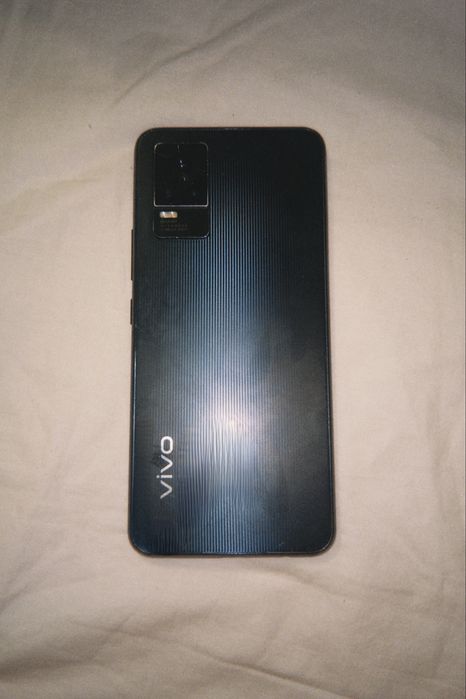Vivo V21e — Отличное состояние!
