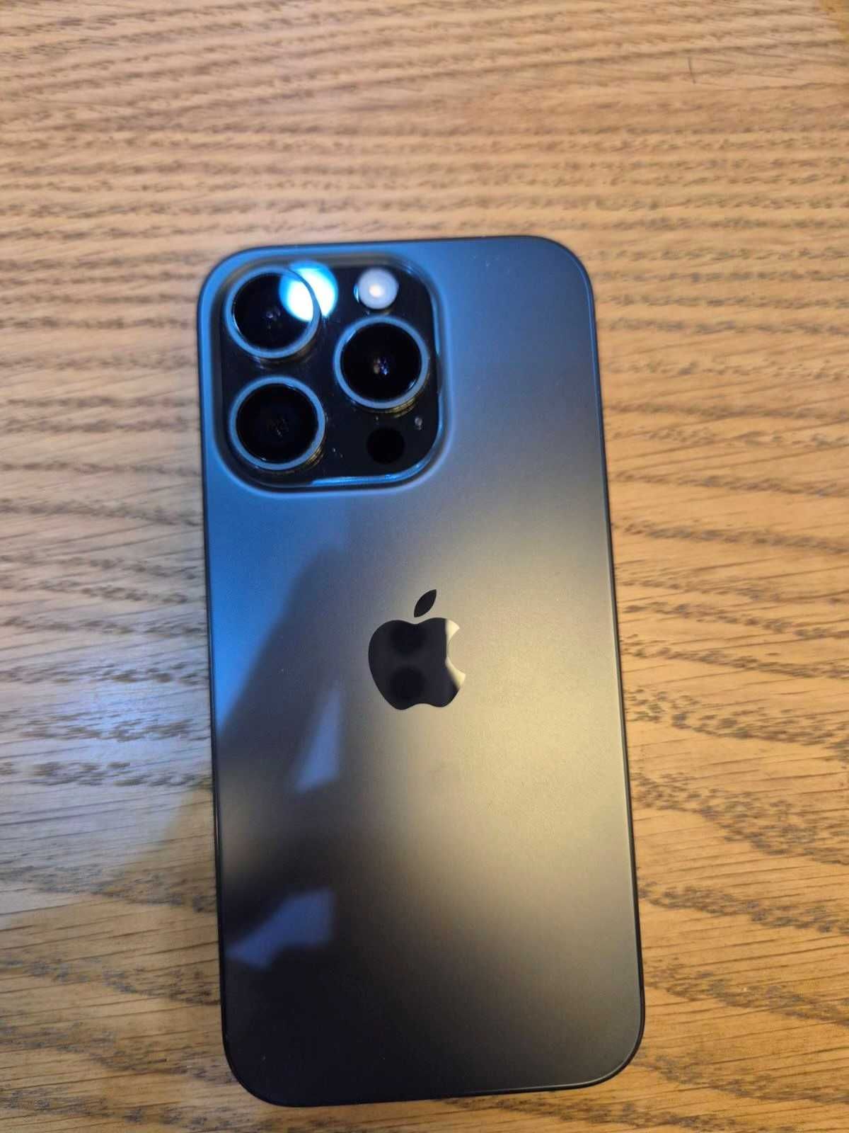 iPhone 15 Pro 128GB С ГАРАНЦИЯ + подарък MagSafe зарядно