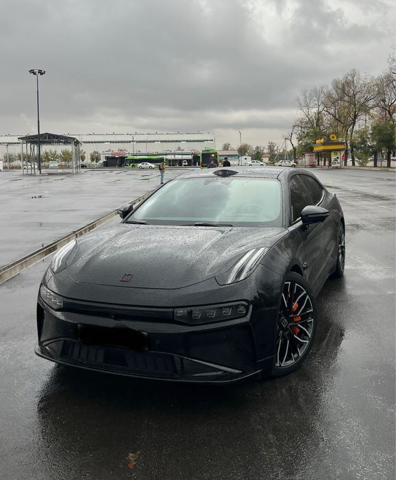 Zeekr 001 restaling 3.3 sekund