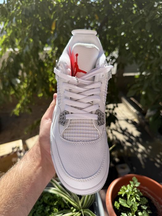 Jordan 4 Oreo, marimea 38, 39, 40, 41, 42, 43, 44, citeste descrierea