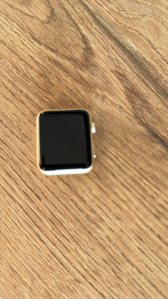 Apple watch 1 -ва генерация Gold