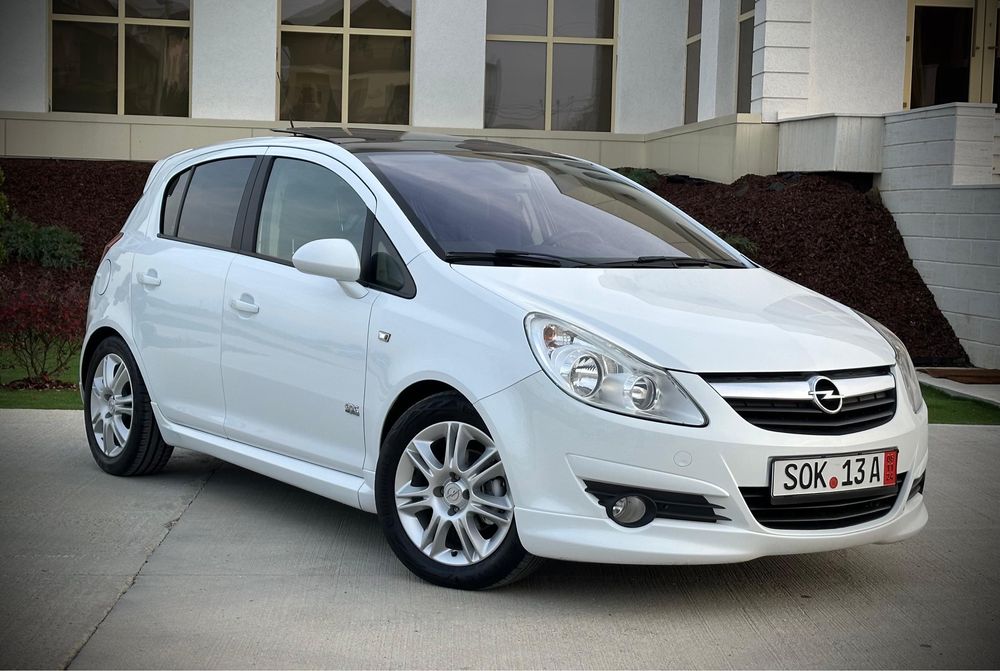 Opel Corsa 1.4 Benzina Pachet Exterior OPC line
