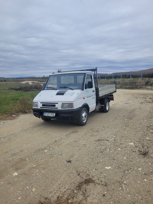 Vând iveco basculabil