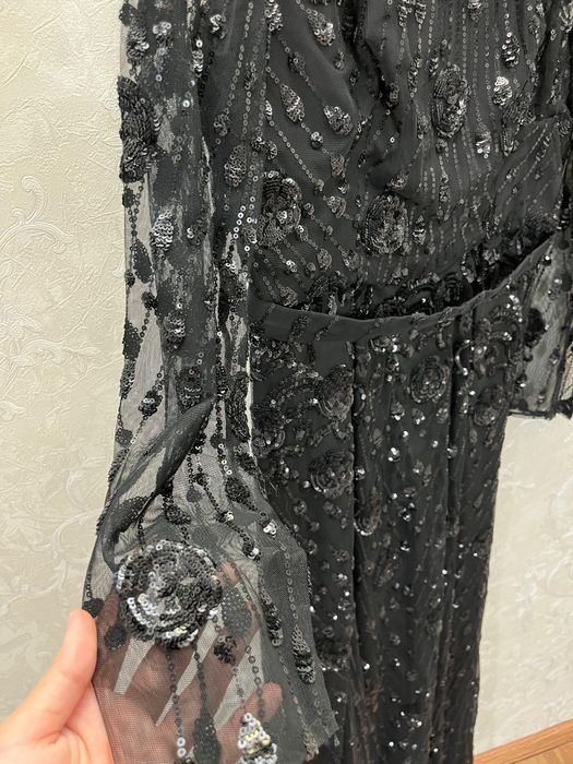 Платье женское вечернее.